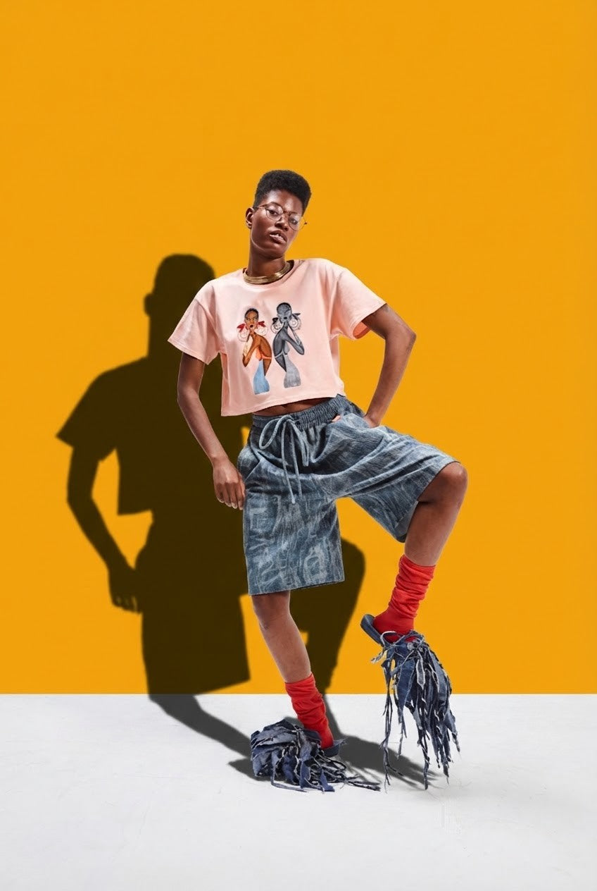 GIRL WITH THE GOLD EARRINGS CROPPED TEE